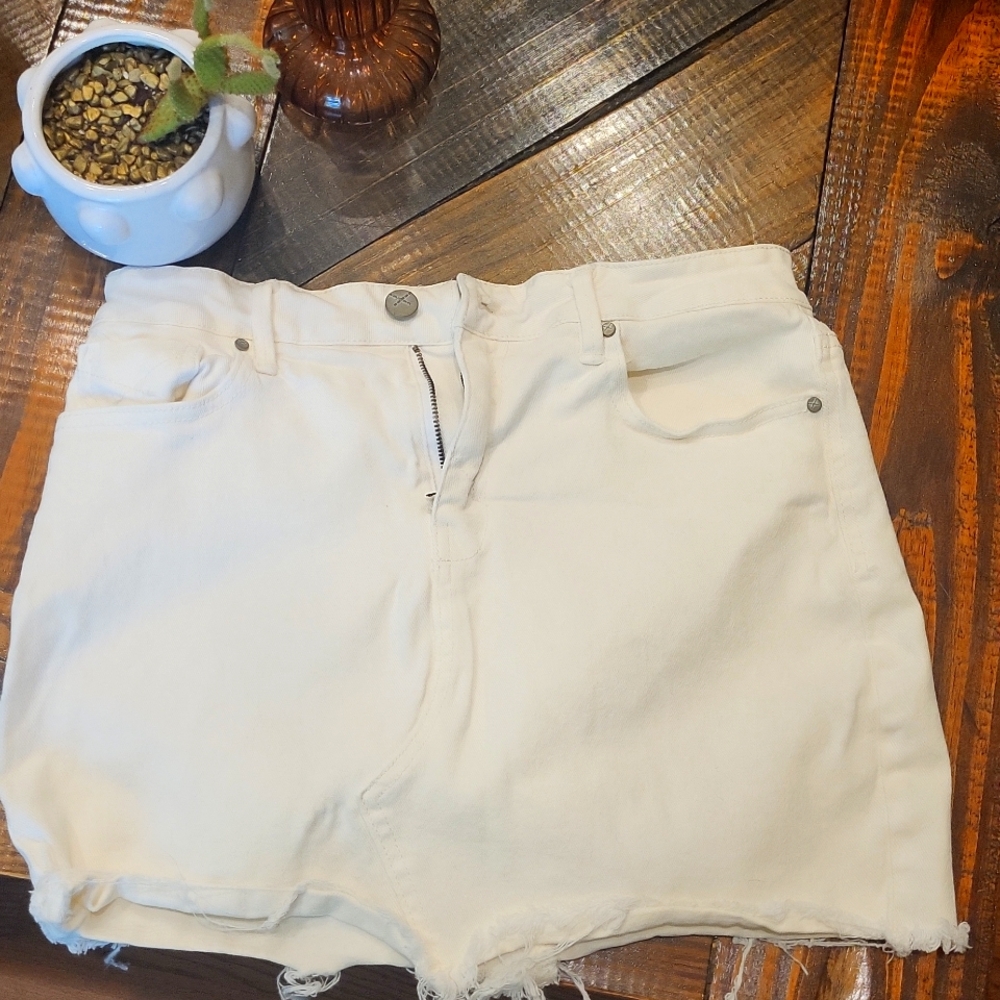 Unpublished stretchy denim mini skirt